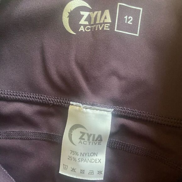 Zyia!! Wine Brilliant High Rise Capri! Like new! Size 12 - Picture 1 of 8